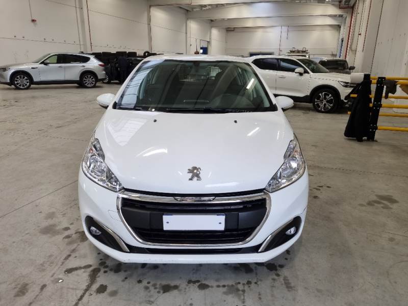 Peugeot 54 PEUGEOT 208 / 2015 / 5P / BERLINA VAN ACTIVE BLUEHDI 100CV photo