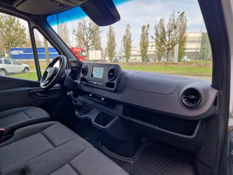 Mercedes 7 MERCEDES-BENZ SPRINTER / 2018 / 4P / FURGONE 416 CDI F43/35 T.ALTO P.L. RG photo