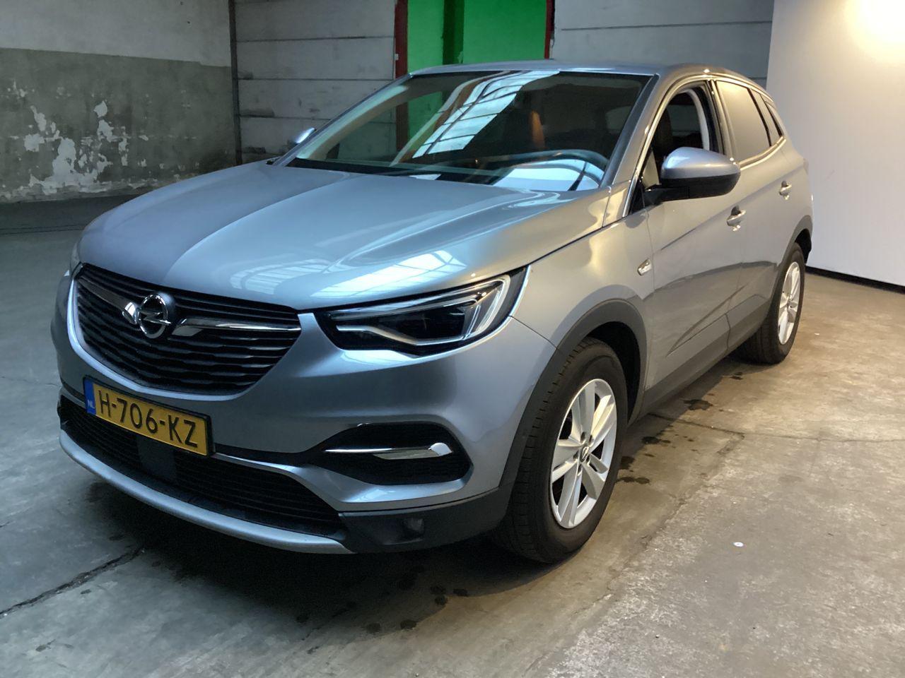 OPEL Grandland X 1.2 Turbo Business Executive