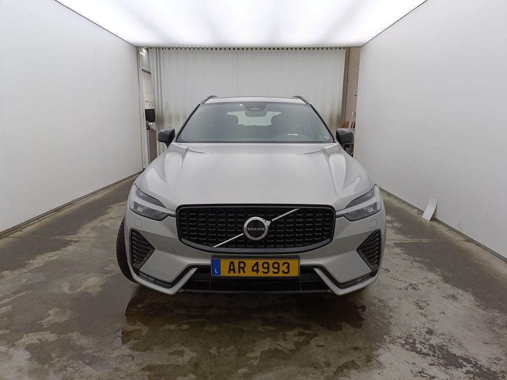 VOLVO XC60 DIESEL - 2021 2.0 B4 197 MHEV R-Design 5d photo