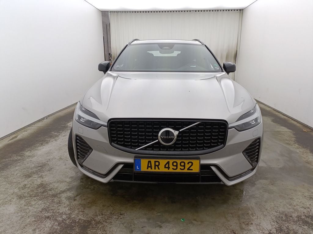 VOLVO XC60 DIESEL - 2021 2.0 B4 197 MHEV R-Design 5d photo