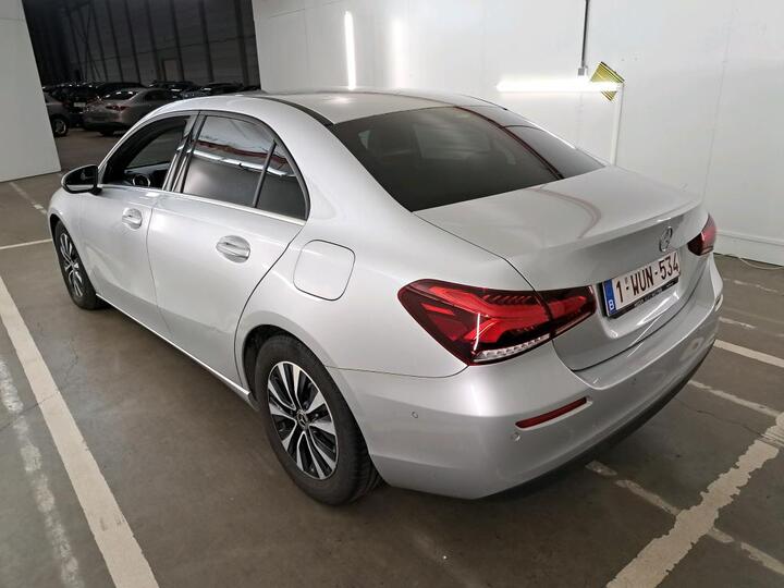 Mercedes A-Klasse Limousine A-Klasse Limousine A 180 d DCT Business Solution 85kW/116pk  4D/P Auto-7 photo