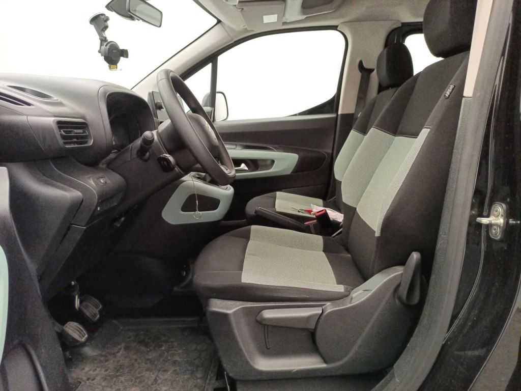 Citroën Berlingo Multispace 1.2 PureTech 110 MAN6 S&S Live M 5d photo