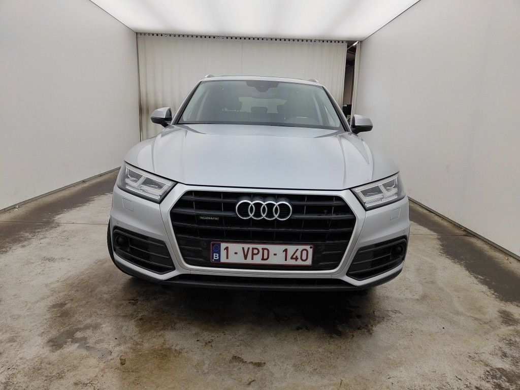 Audi Q5 Business Edition 35 TDI quattro 5d photo