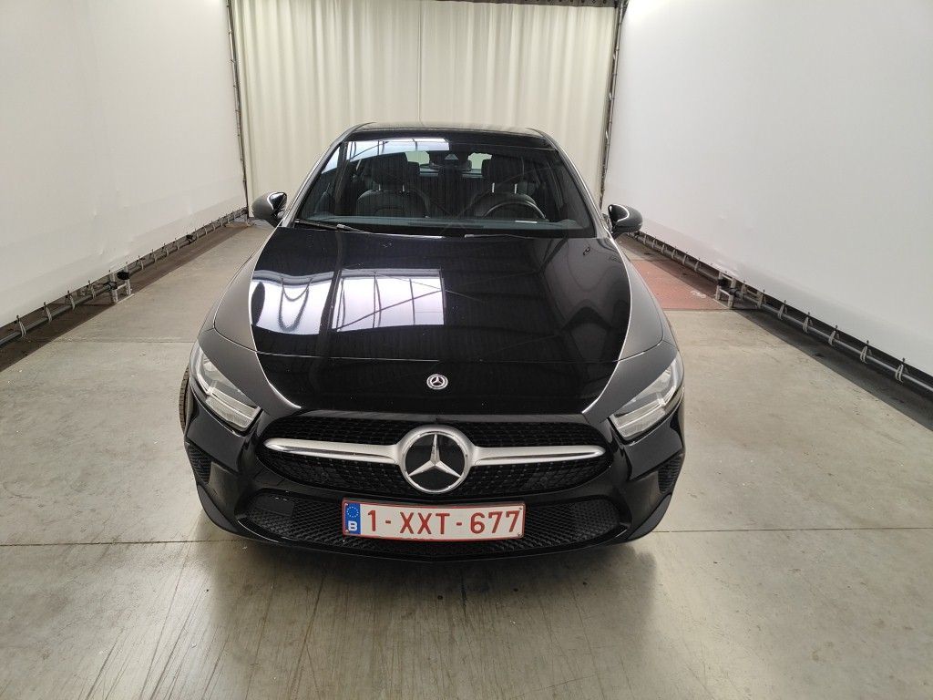 Mercedes-Benz A-Klasse A 180 Business Solution 5d photo