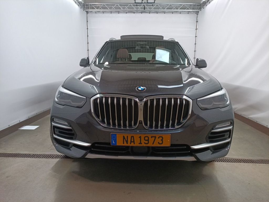 BMW X5 - 2018 3.0A xDrive45e 286 PHEV (EU6d-TEMP) 5d photo