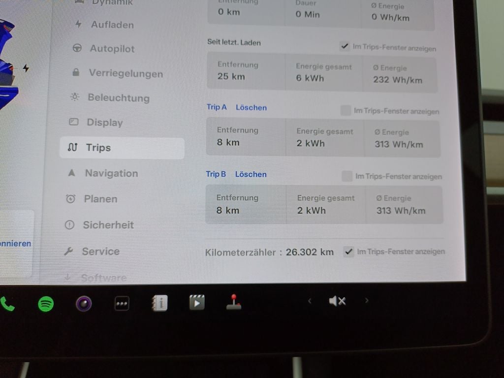 TESLA MODEL 3 65 kWh 351 Long-Range Dual Motor 5d photo