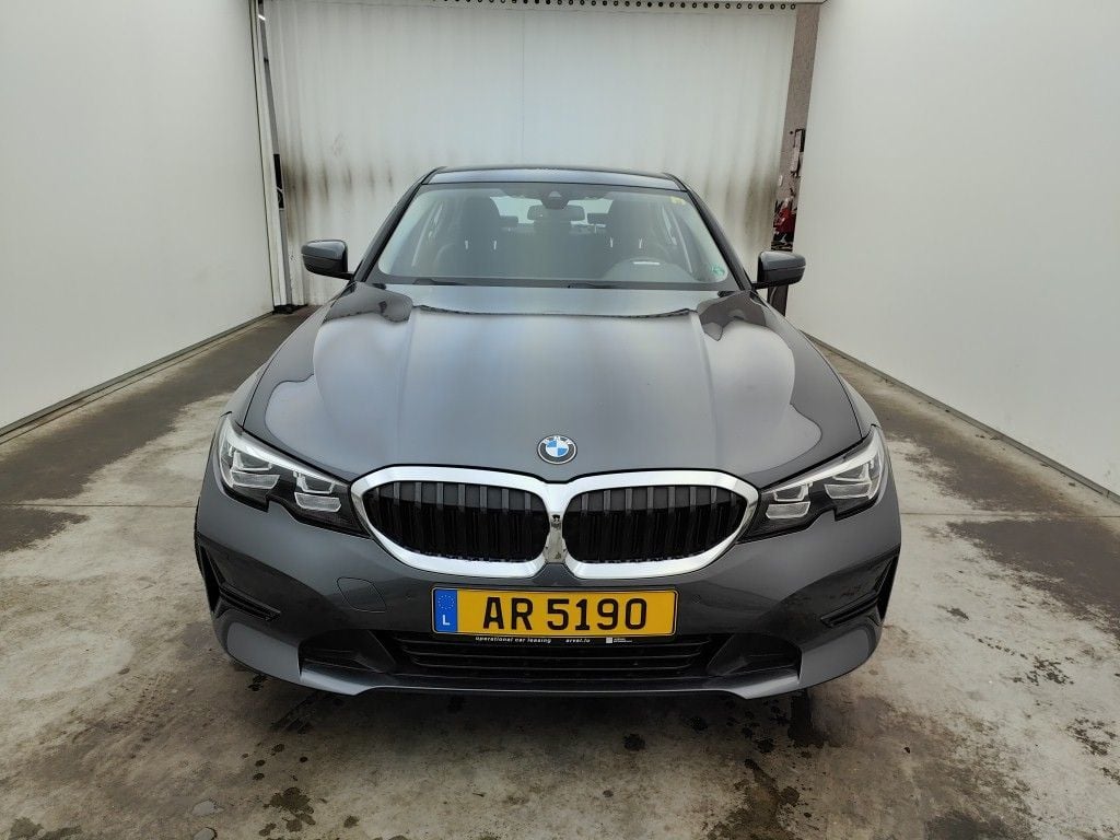 BMW 3 DIESEL - 2019 316 dA 122hp MHD AdBlue 4d photo