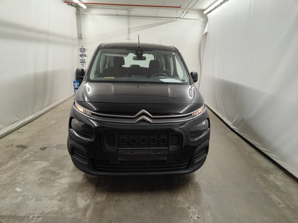 Citroën Berlingo Multispace 1.2 PureTech 110 MAN6 S&S Live M 5d photo