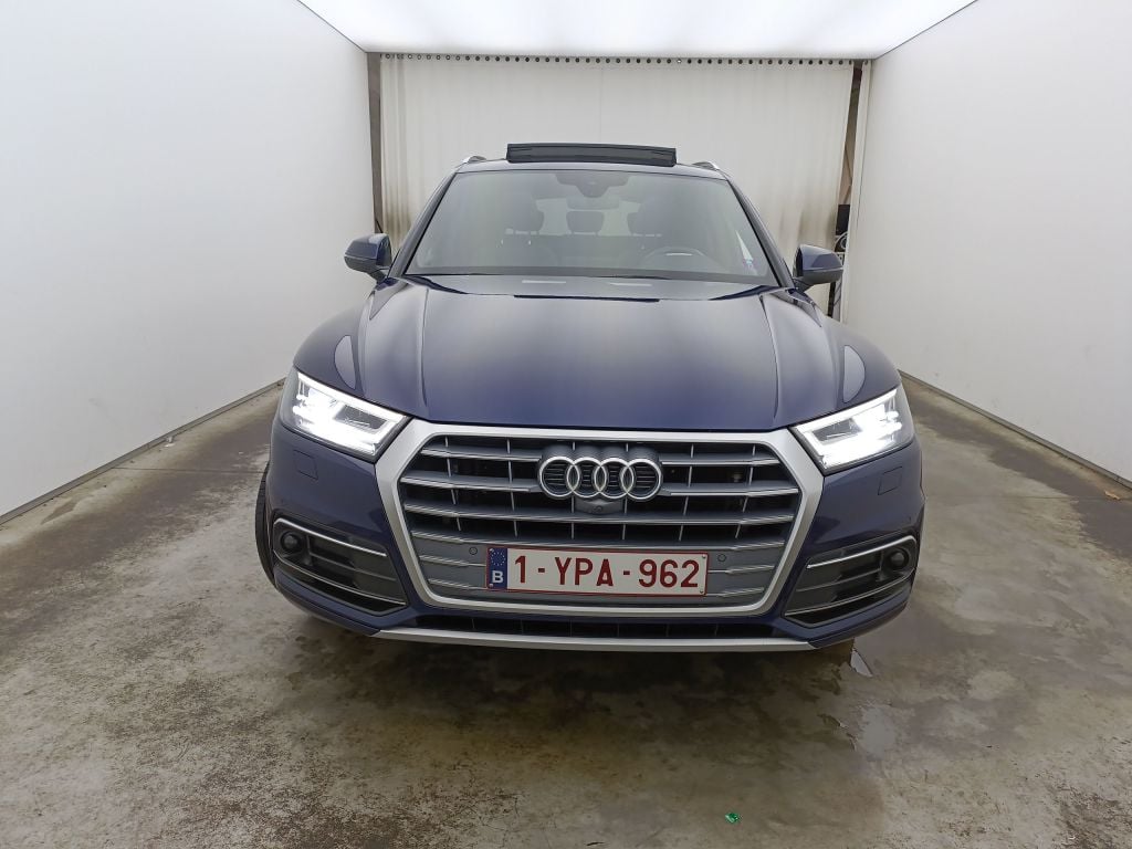 Audi Q5 Business Edition Sport 35 TDI 5d photo