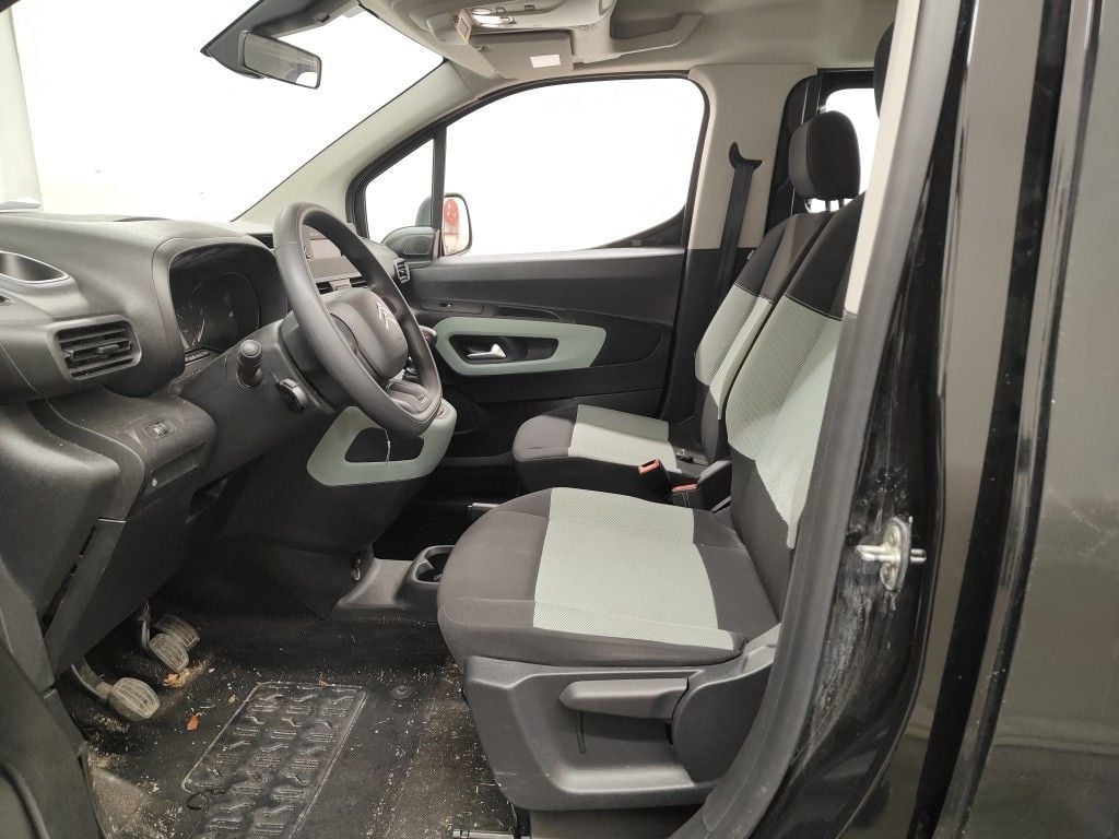 Citroën Berlingo Multispace 1.2 PureTech 110 MAN6 S&S Live M 5d photo