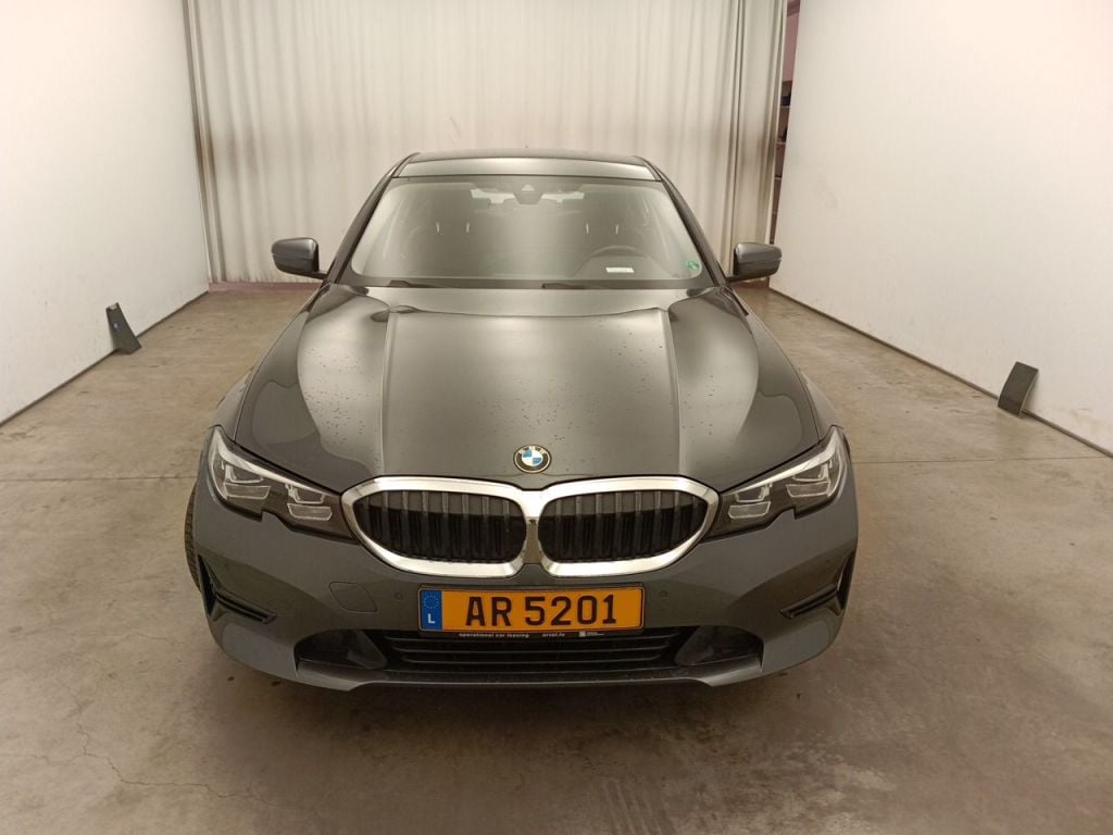 BMW 3 DIESEL - 2019 316 dA 122hp MHD AdBlue 4d photo