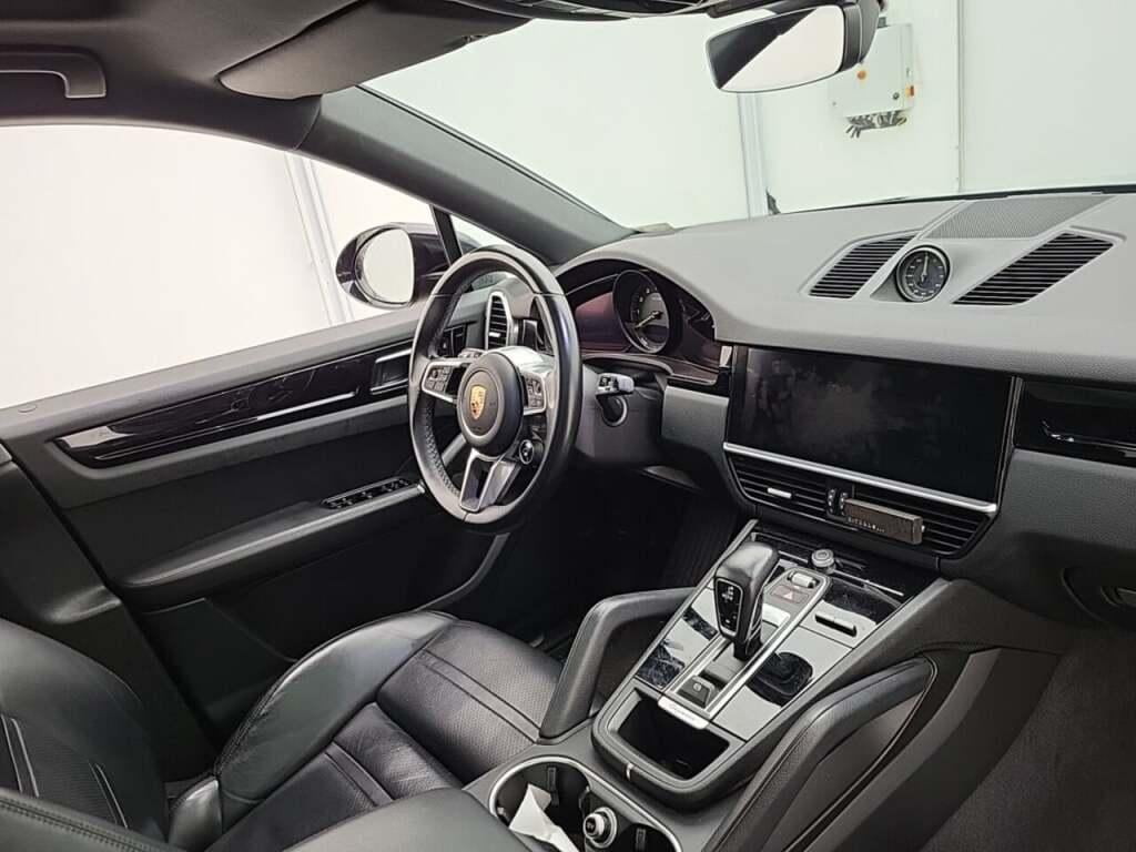 PORSCHE Cayenne Coupé 3.0 E-Hybrid Tiptronic S photo