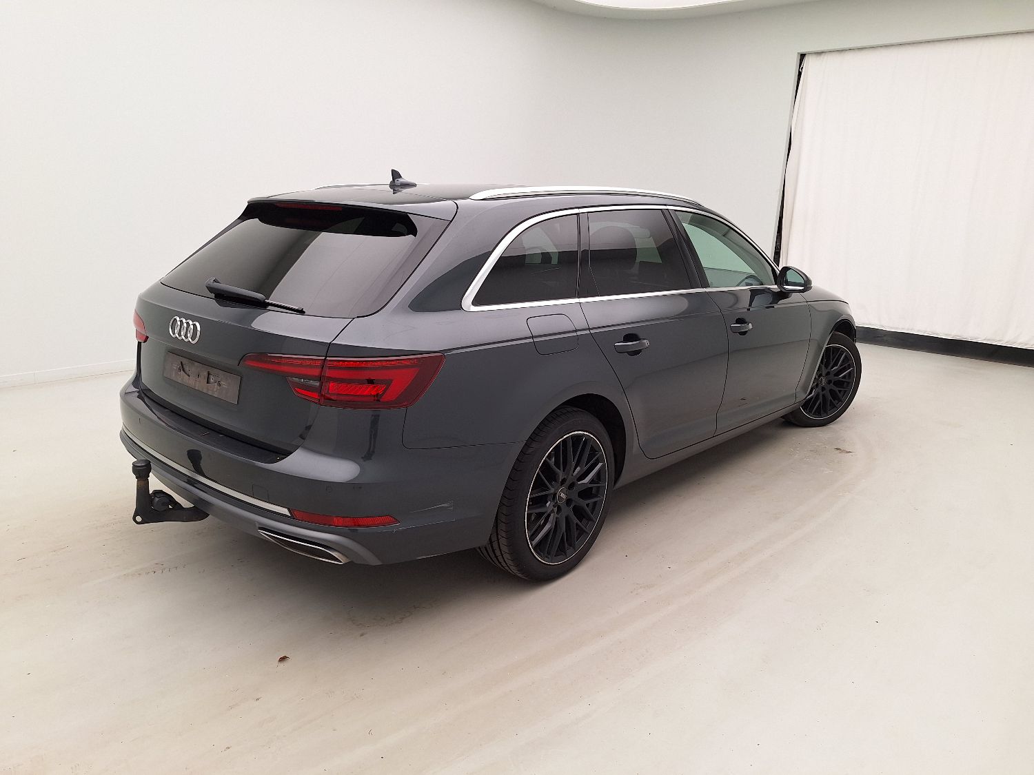 Audi, A4 Avant '15, Audi A4 Avant 2.0 TDi Ultra 110kW S tr Sport Buss photo