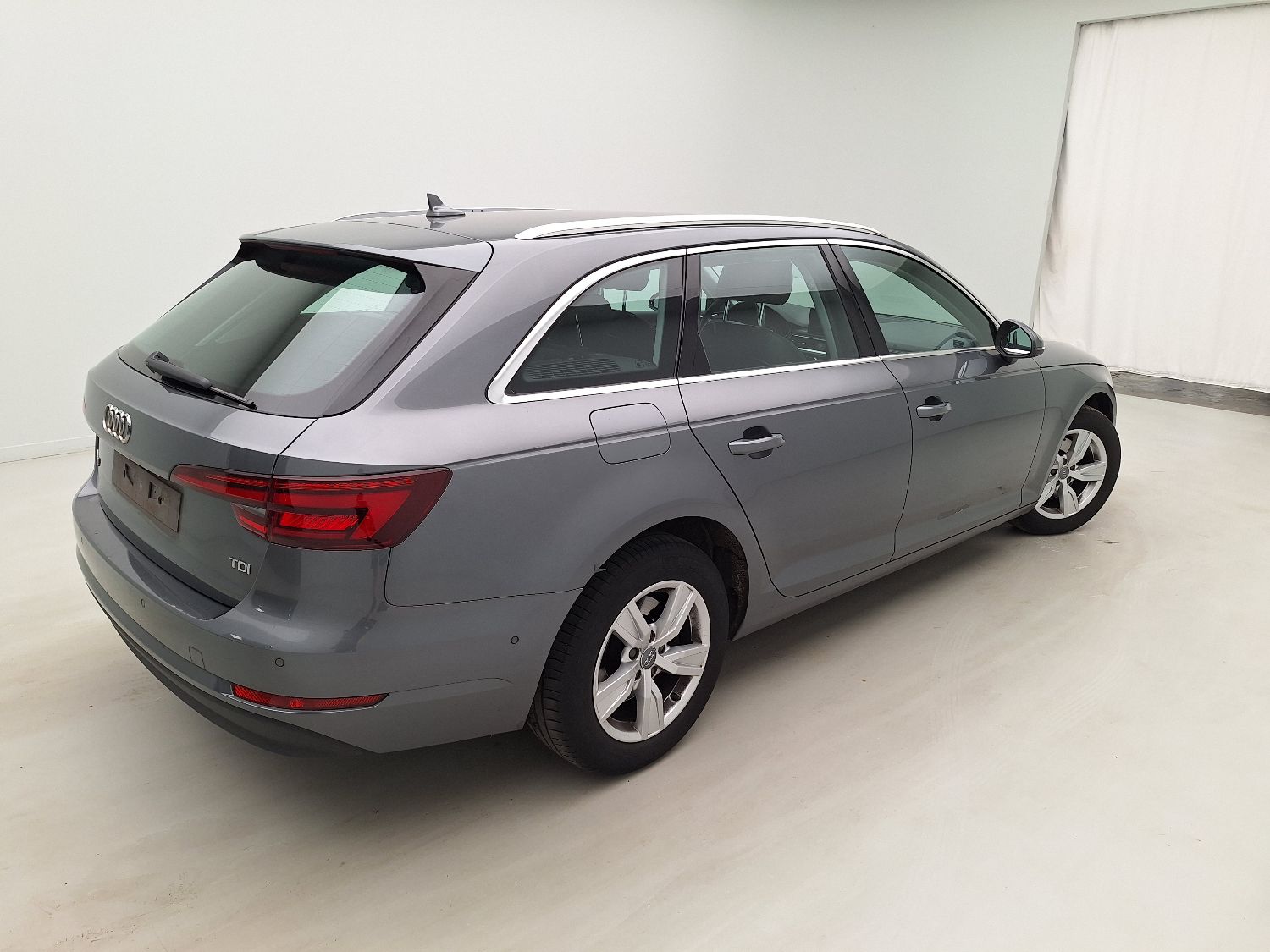 Audi, A4 Avant '15, Audi A4 Avant 2.0 TDi 90kW 5d photo