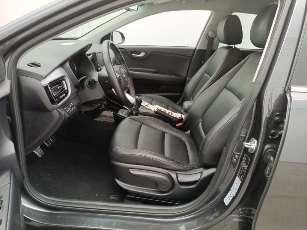 KIA Stonic 1.0 T Sense ISG 5d photo