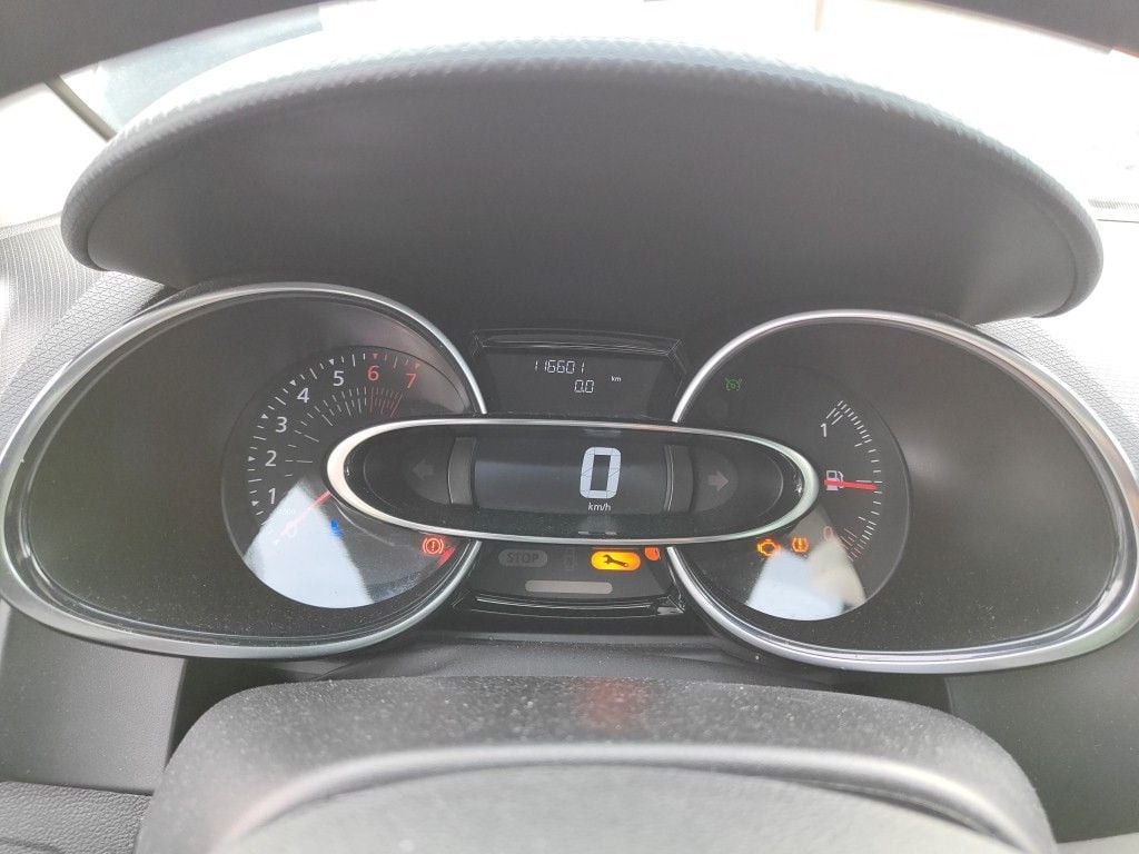 Renault Clio TCe 90 Intens 5d !! technical issues !!! photo