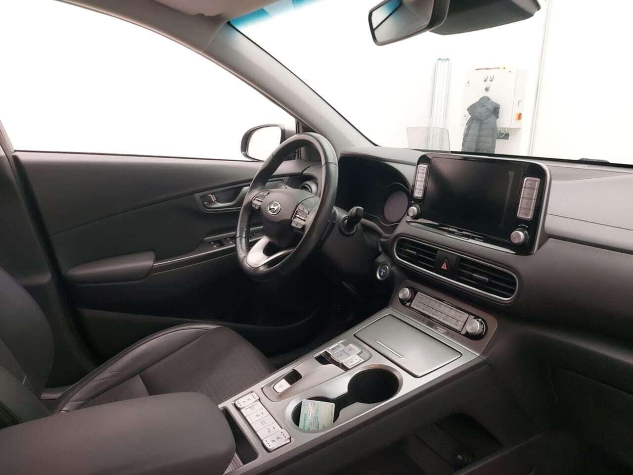 HYUNDAI Kona EV Premium 64 kWh photo