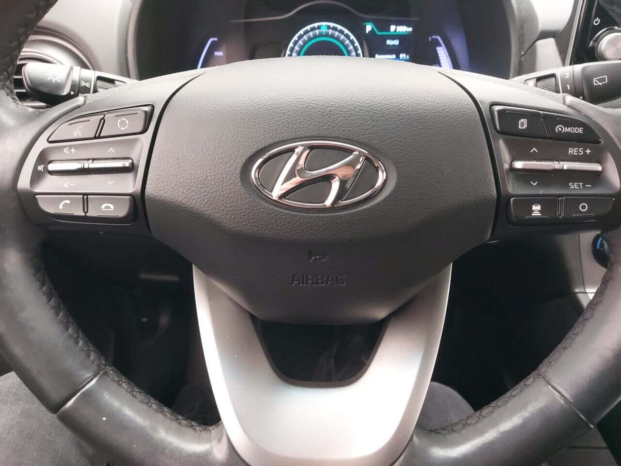 HYUNDAI Kona EV Premium 64 kWh photo