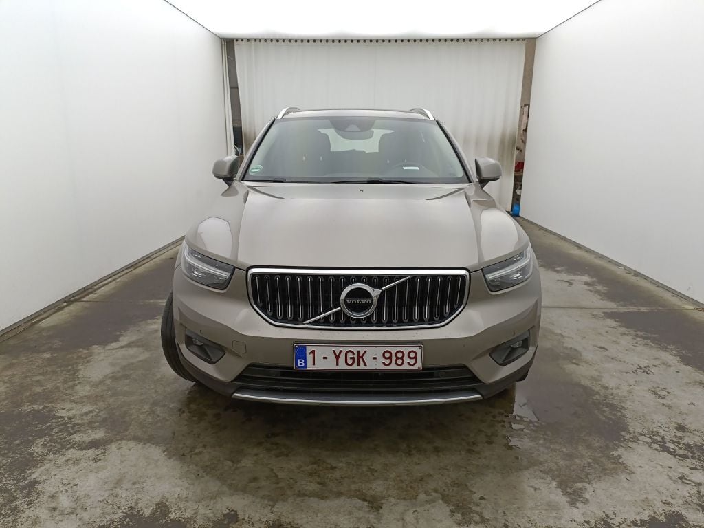 Volvo XC40 T5 Twin Engine Momentum Pro 5d photo