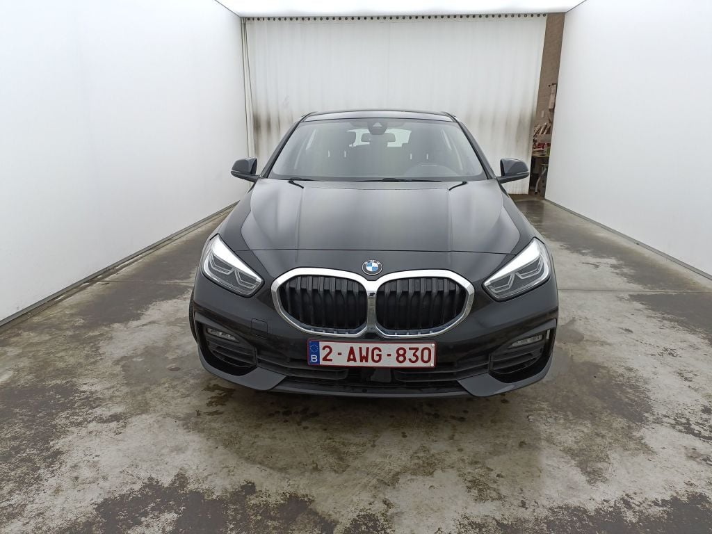 BMW 1 Reeks Hatch 116dA (85 kW) 5d photo