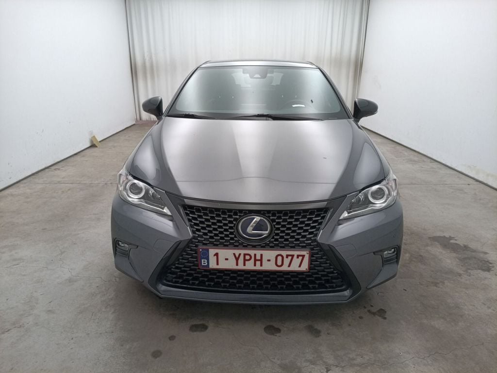 Lexus CT 200h Black Line 5d photo