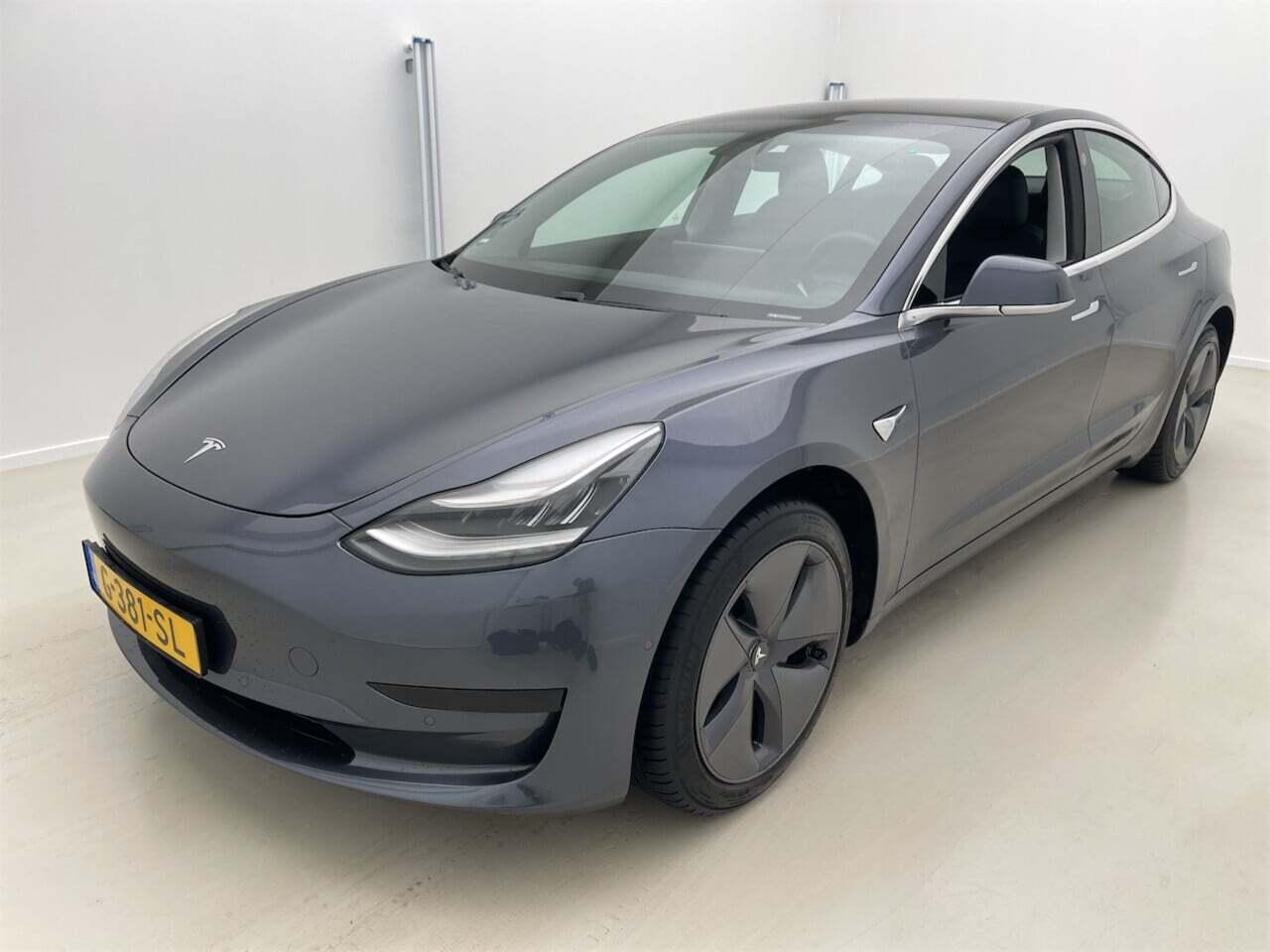 Tesla Model 3 Standard RWD Plus 60 kWh