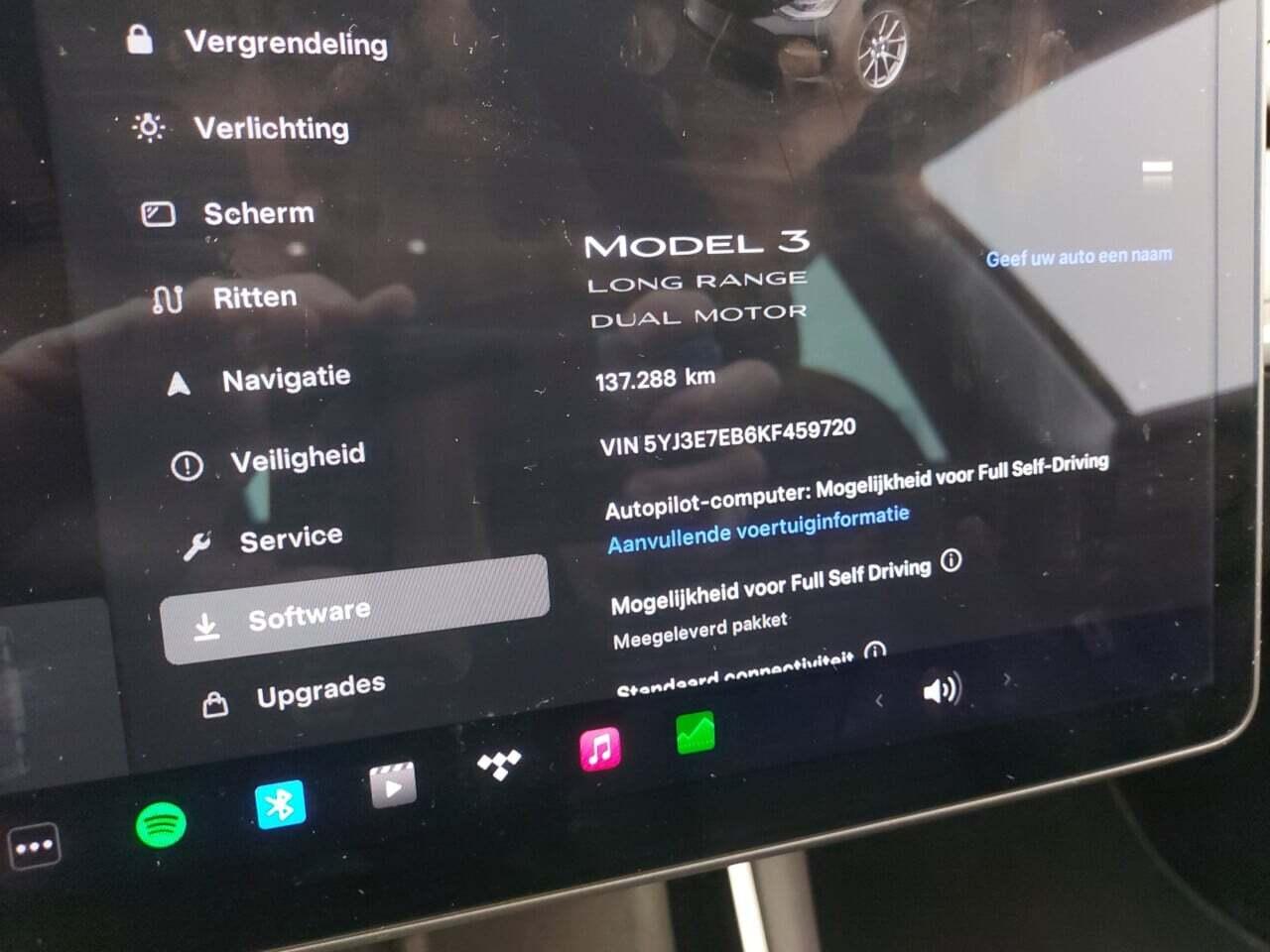 Tesla Model 3 Long Range AWD 75 kWh photo