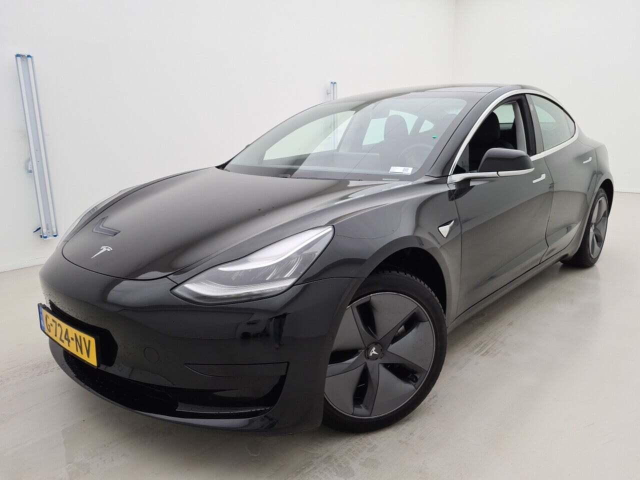 Tesla Model 3 Standard RWD Plus 60 kWh