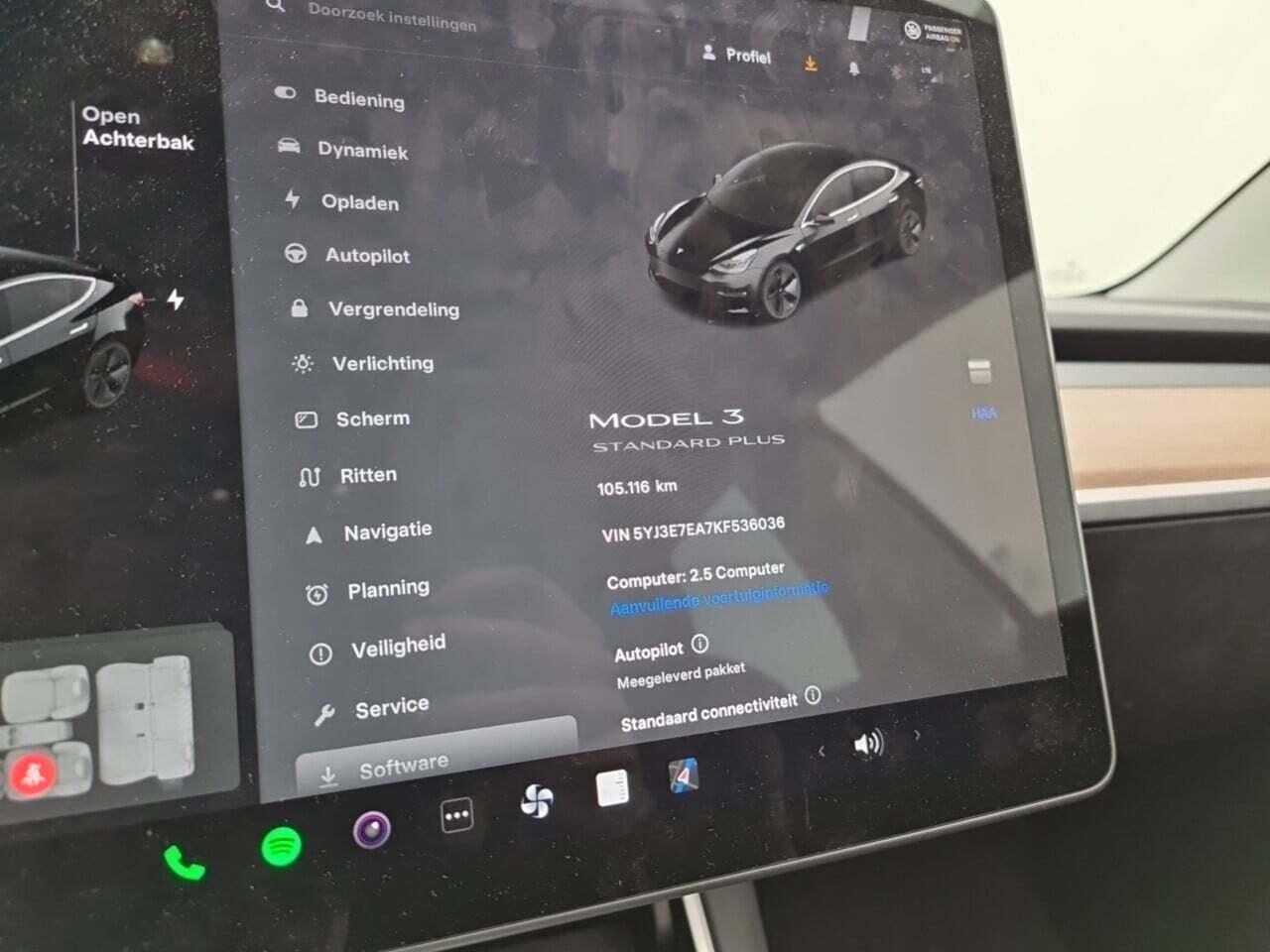 Tesla Model 3 Standard RWD Plus 60 kWh photo