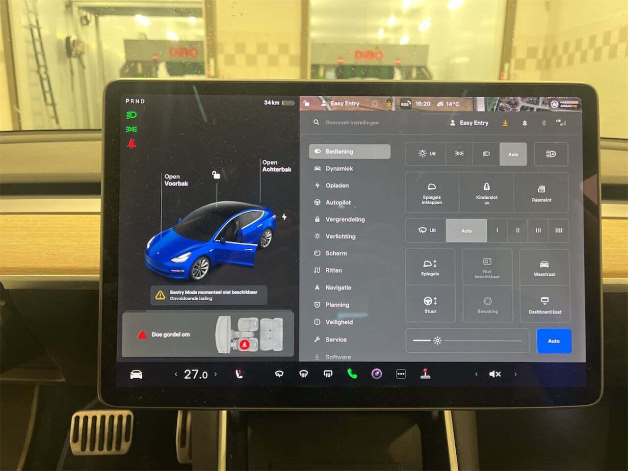 Tesla Model 3 Long Range AWD 75 kWh photo