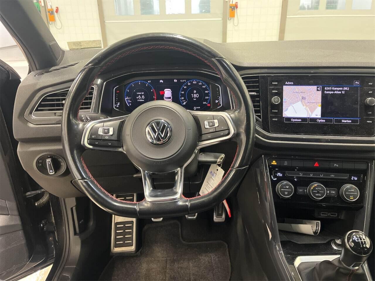 VOLKSWAGEN T-Roc 1.5 TSI Sport photo