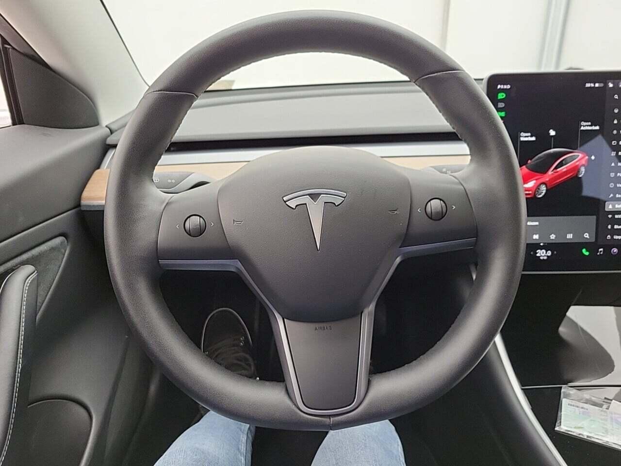 Tesla Model 3 Long Range AWD 75 kWh photo