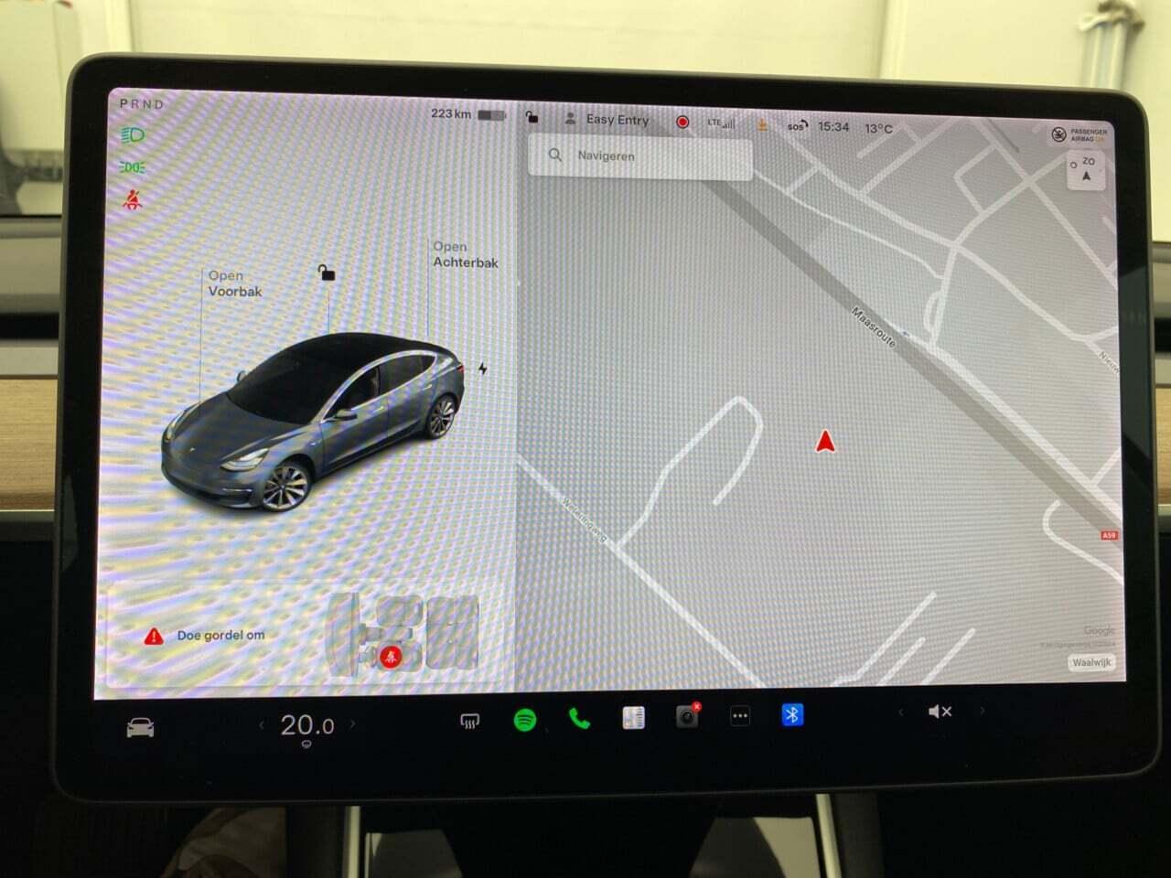 Tesla Model 3 Long Range AWD 75 kWh photo