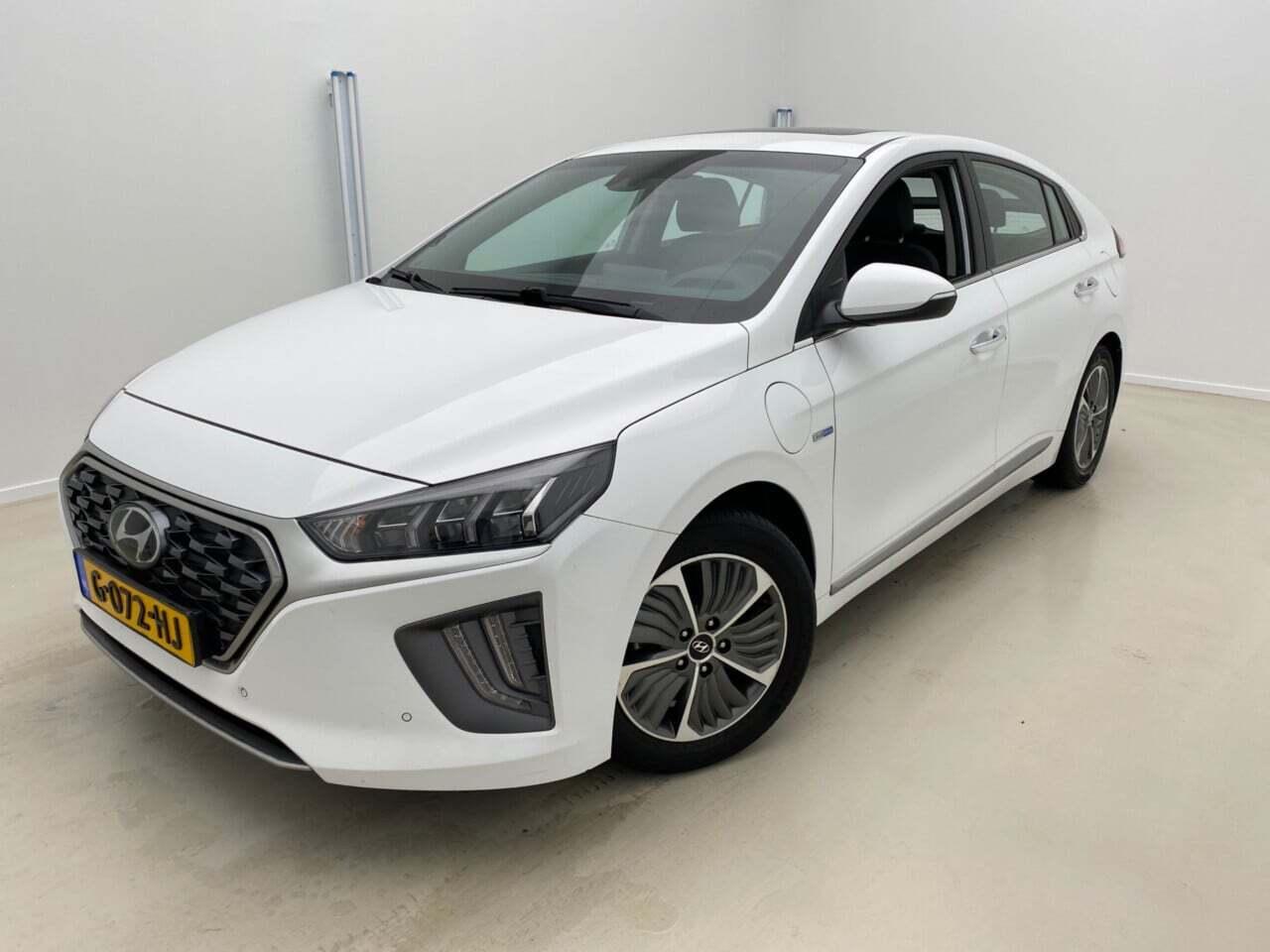 HYUNDAI IONIQ 1.6 GDi PHEV Premium AUT