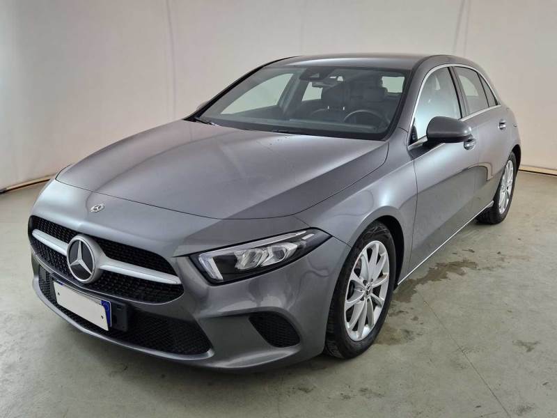 Mercedes 7 MERCEDES-BENZ CLASSE A / 2018 / 5P / BERLINA A 180 D AUTOMATIC SPORT