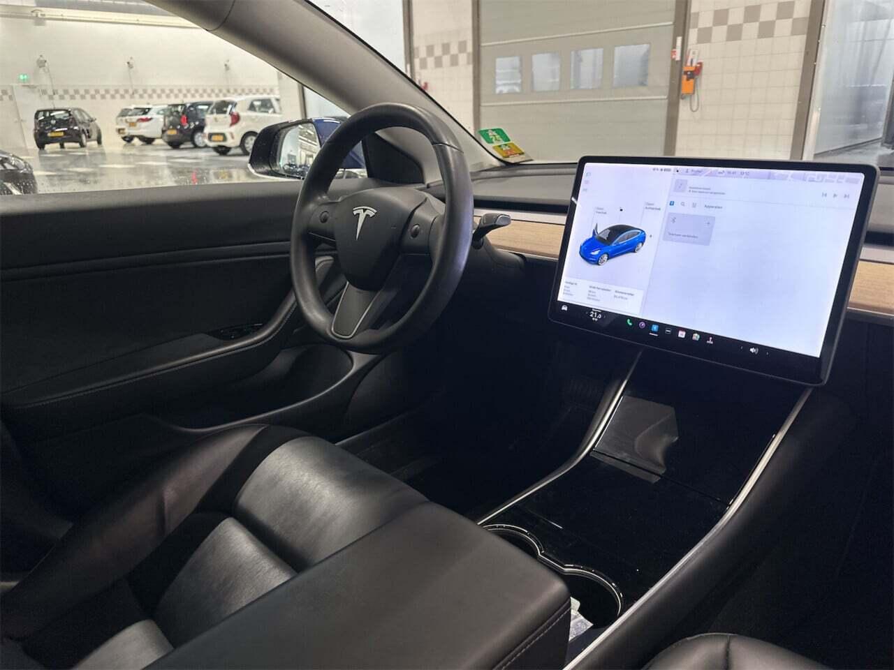 Tesla Model 3 Long Range AWD 75 kWh photo