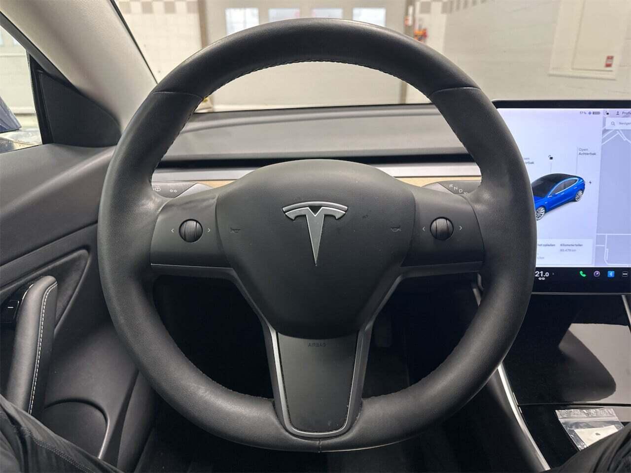 Tesla Model 3 Long Range AWD 75 kWh photo