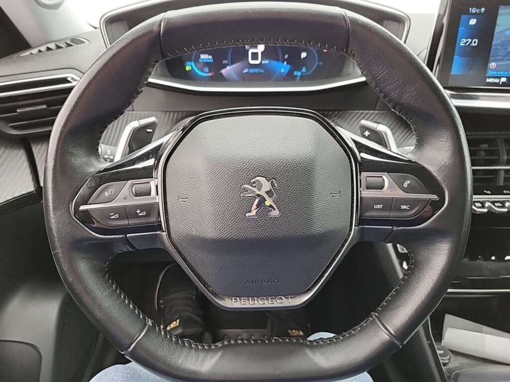 PEUGEOT 2008 1.2 PureTech Allure EAT photo