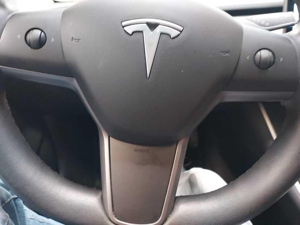 Tesla Model 3 Standard RWD Plus 60 kWh photo