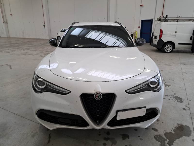 AlfaRomeo 81 ALFA ROMEO STELVIO / 2017 / 5P / SUV 2.0 TURBO BENZINA 280CV VELOCE TI AT8 Q4 photo