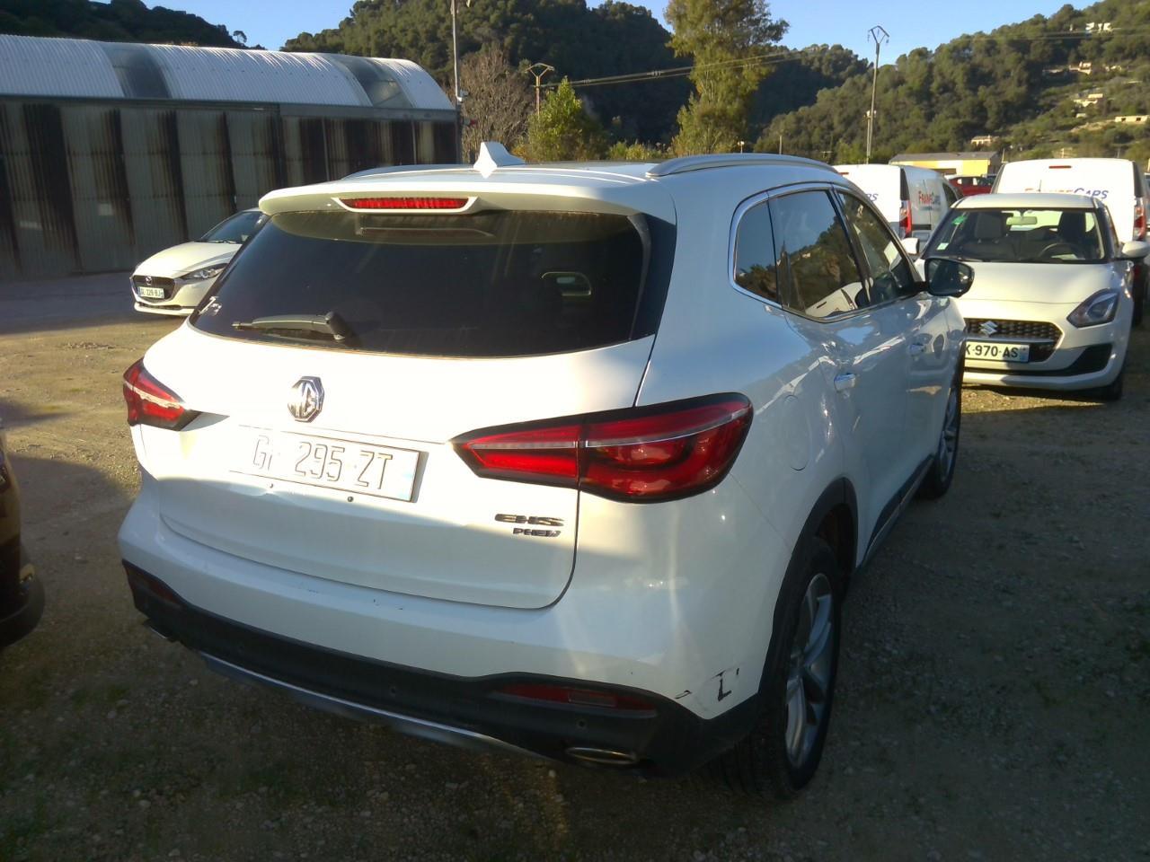 MG EHS LUXURY PHEV RISK photo