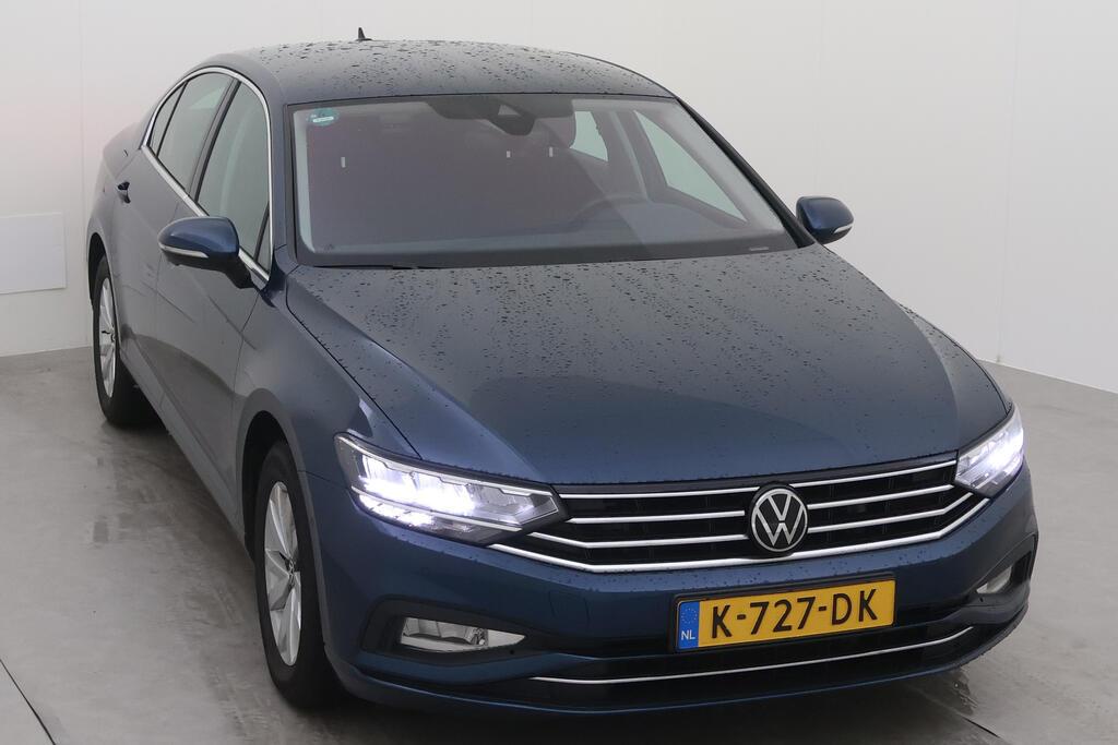 VOLKSWAGEN PASSAT 110 kW photo