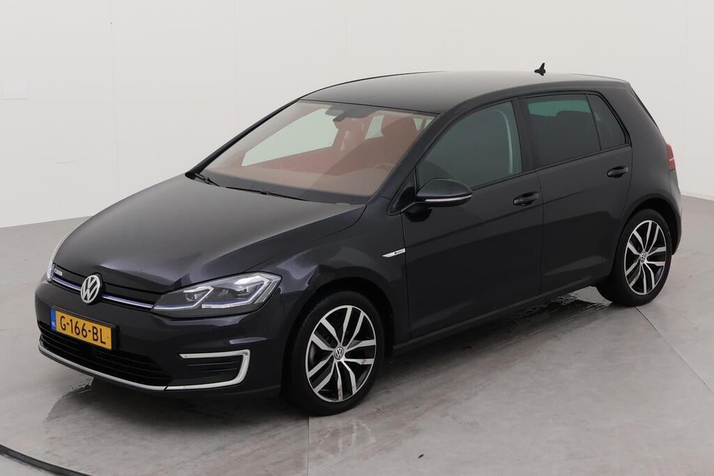 VOLKSWAGEN e-Golf