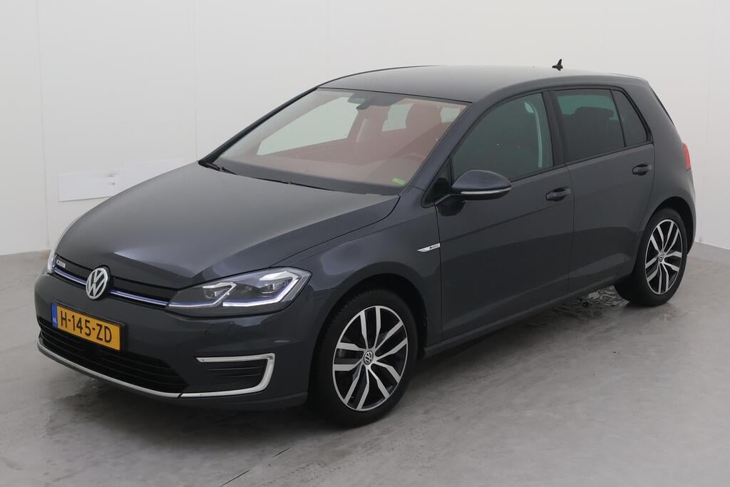 VOLKSWAGEN e-Golf