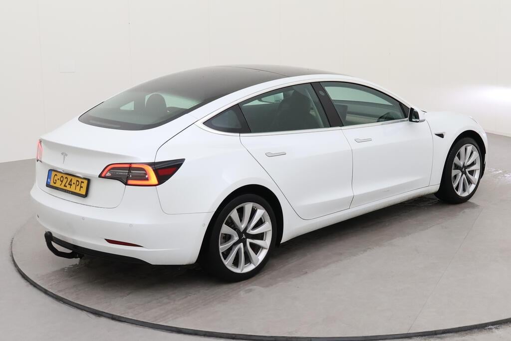 Tesla Model 3 175 kW photo