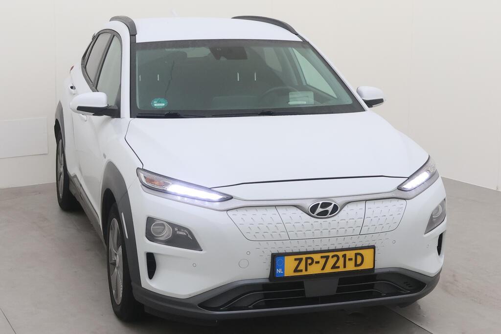 HYUNDAI Kona photo