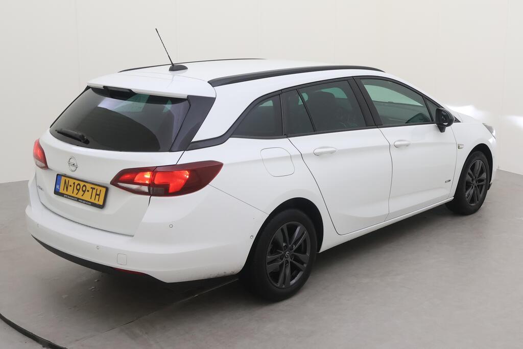 OPEL Astra Sports Tourer 81 kW photo