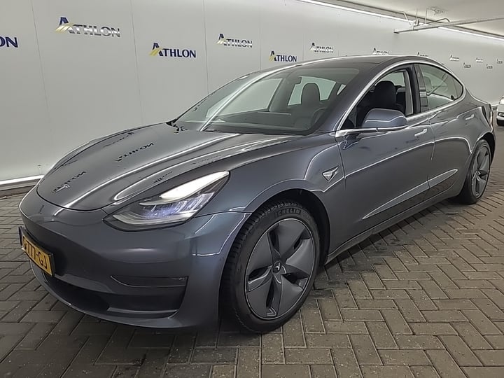 Tesla Model 3 Long Range Dual Motor AWD 4D 335kW