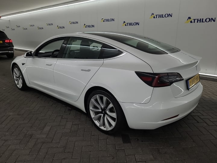 Tesla Model 3 Tesla Model 3 Standard Range Plus RWD 4D 225kW photo